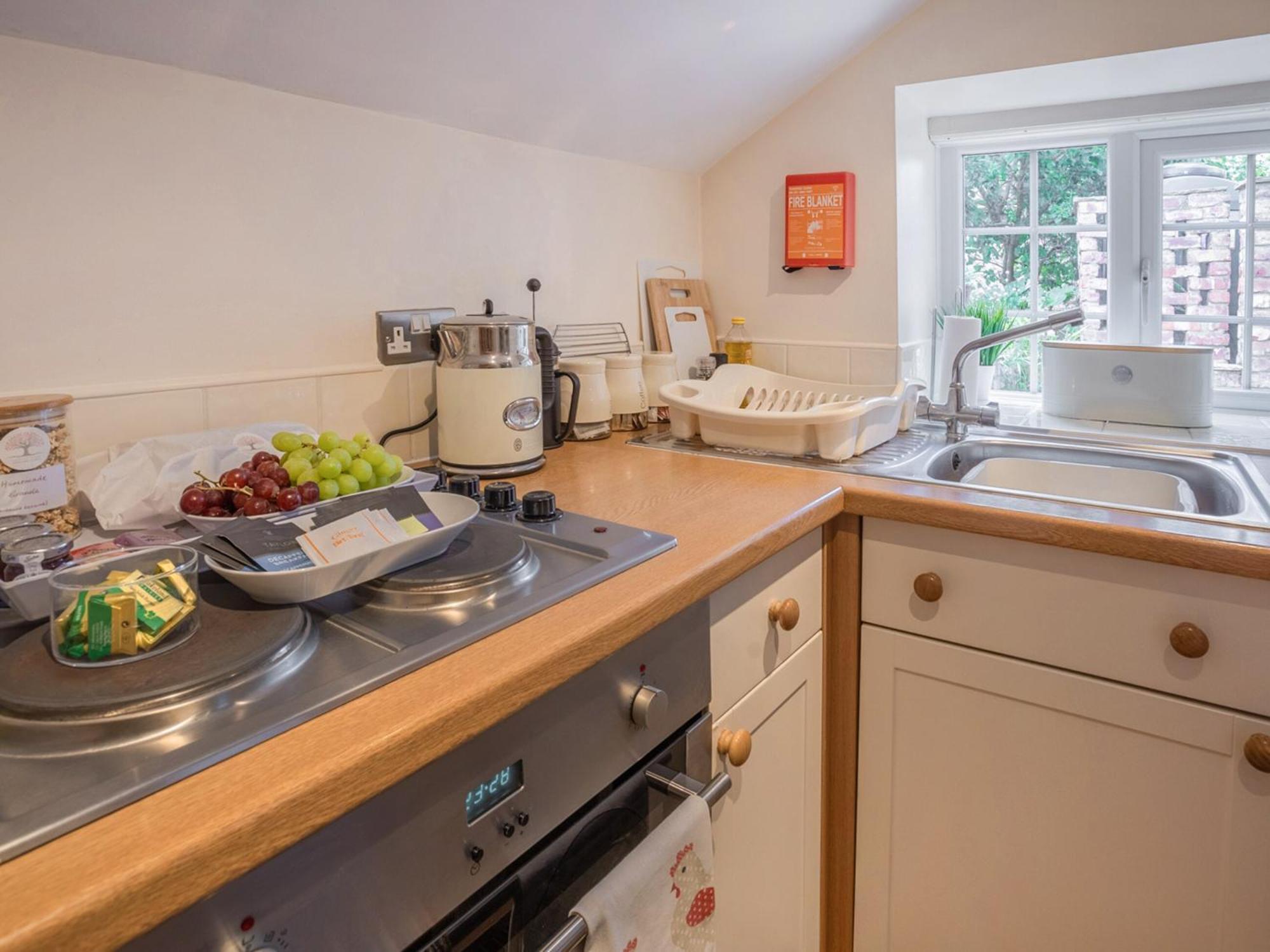Willow Cottage Stillingfleet Екстериор снимка